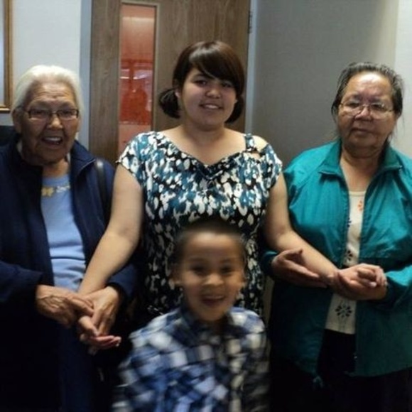 Meet your Posher, Edith - Picture 1 of 1